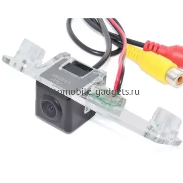 Штатная камера заднего вида для KIA RIO IV X-line 2018+ Swat VDC-016