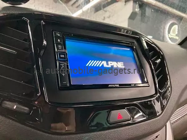 Alpine INE-W611D Автомагнитола