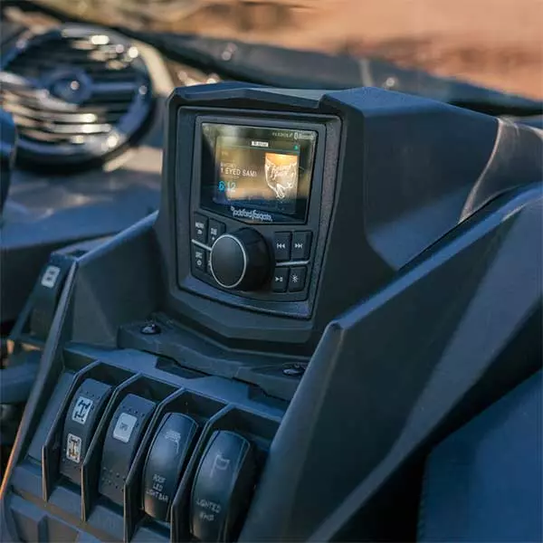 Rockford Fosgate на BRP X3 (stage4) Штатная акустическая система