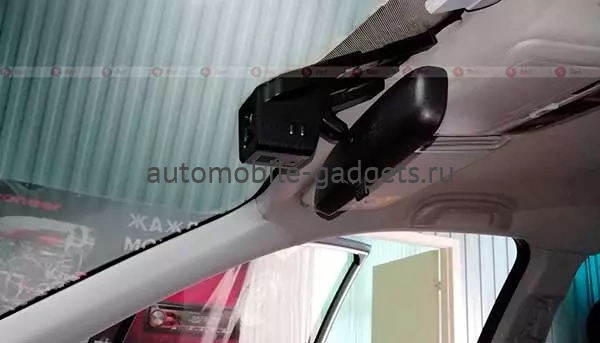 Двухканальный видеорегистратор Redpower DVR-UNI-N (Wi-Fi Full HD) для автомобилей без датчика дождя с интеграцией в ножке зеркала Двухканальный видеорегистратор Redpower DVR-UNI-N (Wi-Fi Full HD) для автомобилей без датчика дождя с интеграцией в ножке зеркала