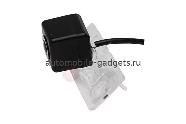 Камера заднего вида для Skoda Octavia A5 (2004-2013), Roomster (2006+) RedPower VW032P Premium