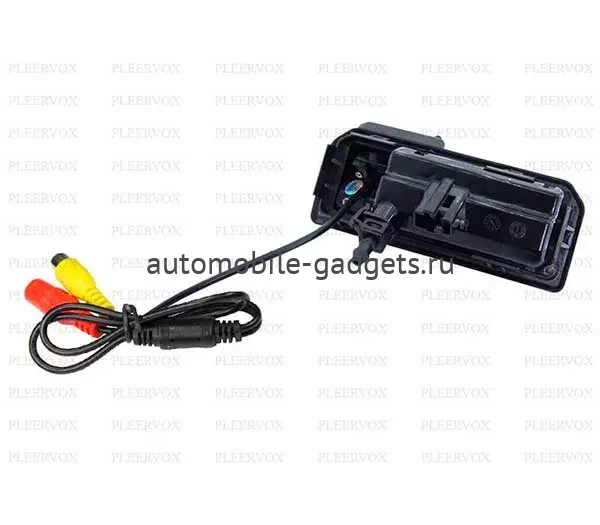 Pleervox PLV-CAM-VWG08FL Камера заднего вида для Volkswagen 2017+ с омывателем