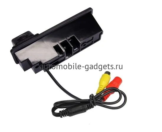 Штатная камера заднего вида Pleervox PLV-CAM-AU05 для Audi A6 2006-2011 в ручку багажника Штатная камера заднего вида Pleervox PLV-CAM-AU05 для Audi A6 2006-2011 в ручку багажника