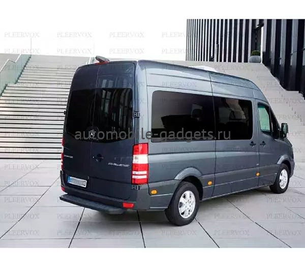 Pleervox PLV-AVG-MB14 цветная камера заднего вида для автомобилей Mercedes Sprinter (W906) в штатное место Pleervox PLV-AVG-MB14 цветная камера заднего вида для автомобилей Mercedes Sprinter (W906) в штатное место
