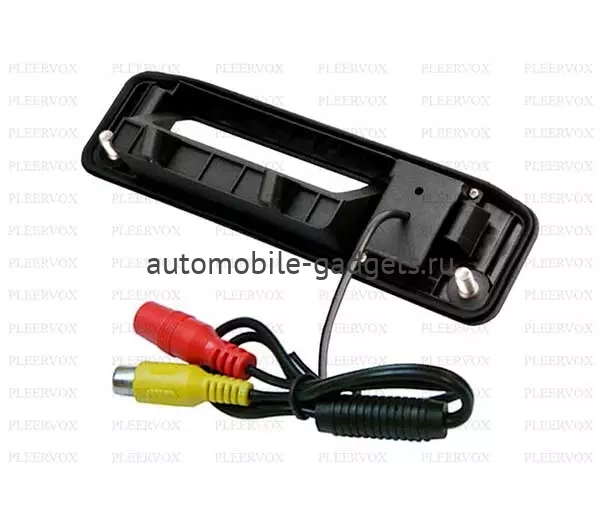 Pleervox PLV-CAM-MB12 Цветная камера заднего вида для Mercedes GLK (X204) 2012+ в ручку 5 двери Pleervox PLV-CAM-MB12 Цветная камера заднего вида для Mercedes GLK (X204) 2012+ в ручку 5 двери