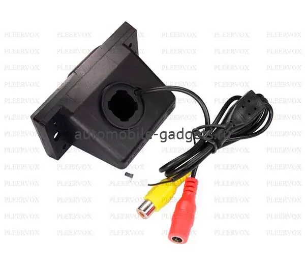 Штатная камера заднего вида Pleervox PLV-CAM-HYN04 для Hyundai H1 Starex