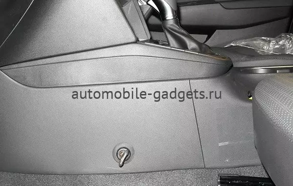 Блокиратор коробки передач для HYUNDAI ELANTRA 2016+ Гарант Консул 17040.L