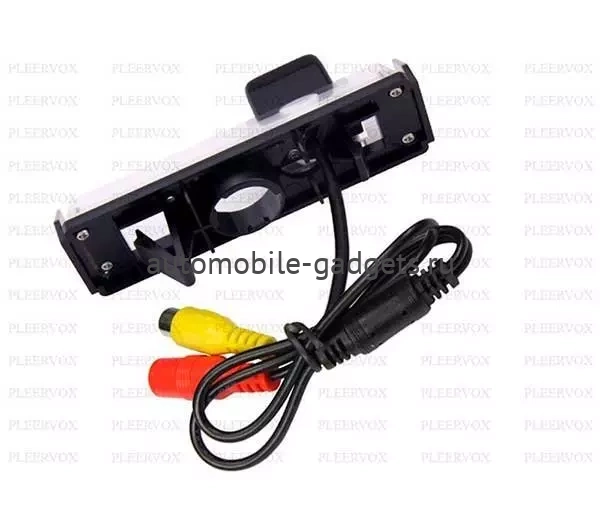 Штатная камера заднего вида Pleervox PLV-CAM-MIT04 для Mitsubishi Grandis (2003-2011), Pajero Sport (2008+) Штатная камера заднего вида Pleervox PLV-CAM-MIT04 для Mitsubishi Grandis (2003-2011), Pajero Sport (2008+)