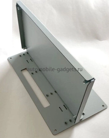 Металлические крепления для переноса корпуса магнитолы в горизонтальное положение 