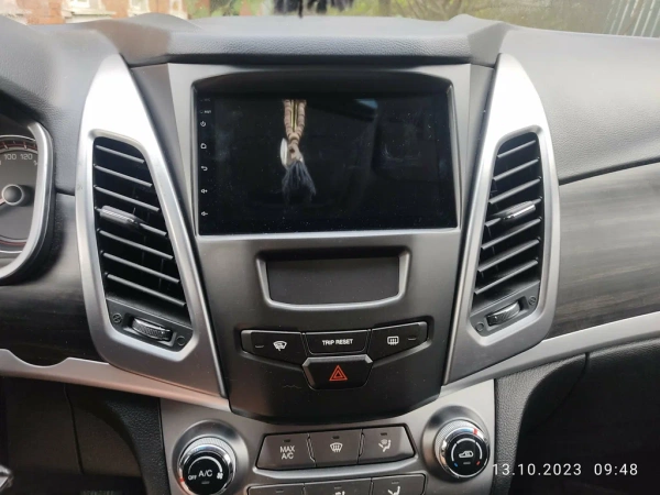 Магнитола в штатное место 2 din SsangYong Actyon 2, Korando 3 2013-2024 Canbox M-Line 9863-RP-SYACC-67 на Android 10 (4G-SIM, 2/32, DSP) (173х98)