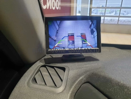 AVS0500BM Автомобильный монитор 5" для установки на приборную панель