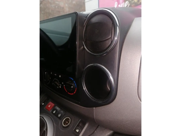 Штатная магнитола Citroen Berlingo 2 2008-2022 Canbox L-Line 4169-9-022 на Android 10 (4G-SIM, 2/32, TS18, DSP, QLed)
