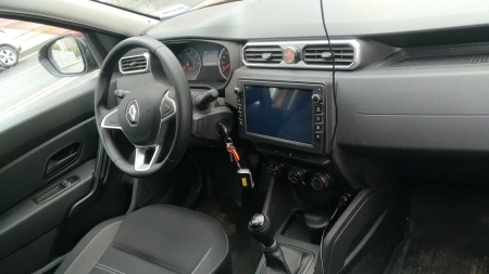 Штатная магнитола Canbox H-Line 7836-1095 для Renault Duster 2 2020-2024 (для авто без монитора) на Android 10 (4G-SIM, 4/32, DSP, QLed) С крутилками