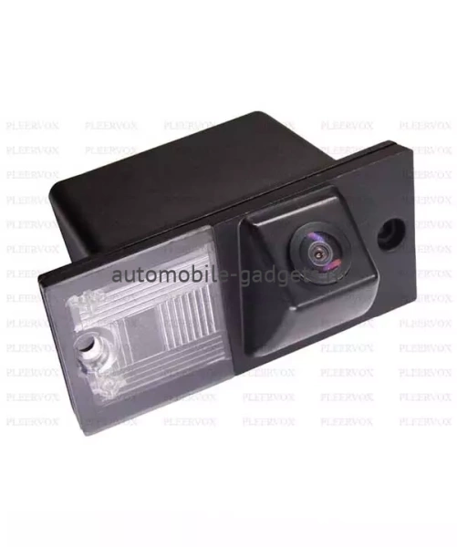 Штатная камера заднего вида Pleervox PLV-CAM-HYN04 для Hyundai H1 Starex