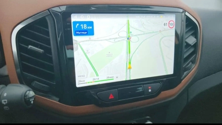 Штатная магнитола Airoc AQ-3005 для Lada Xray