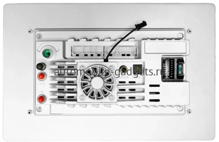 Магнитола для Mitsubishi L200/Triton 2006-2015/Pajero Sport/Challenger 2008-2015/Pajero Dakar 2010-2017 Parafar на Андроид 13.0 PF22013u2kAIR