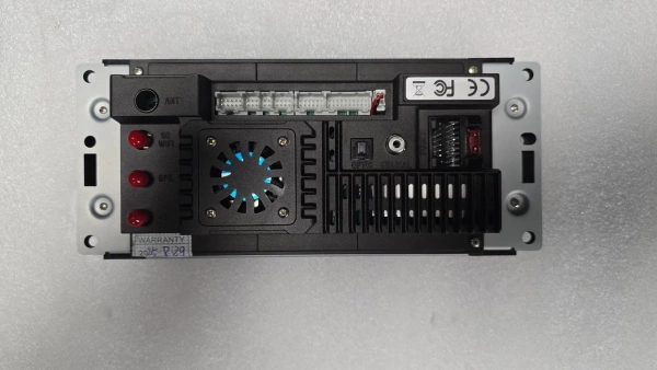 Carmedia MKD-7146-A7 штатная магнитола для Jeep, Dodge, Chrysler на Android 14 с 4Gb, DSP