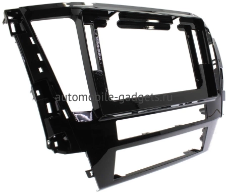 Штатное головное устройство Teyes CC2L PLUS 2/32 10 дюймов RM-10-735 для Mitsubishi Pajero Sport 3, Montero Sport 3 2019-2024 на Android 8.1 (DSP, IPS, AHD)