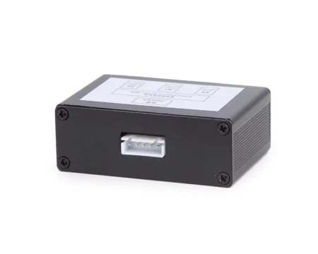 Canbox XY-3027 Блок автоматического переключения камер переднего и заднего вида Control Box