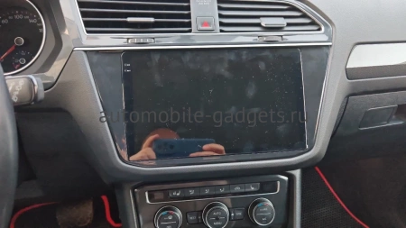 Штатная магнитола Volkswagen Tiguan 2 2016-2023 Canbox Logic-i3 2K 5736-10-1122 на Android 11 (4G-SIM, 8/256, DSP, 360, QLed)