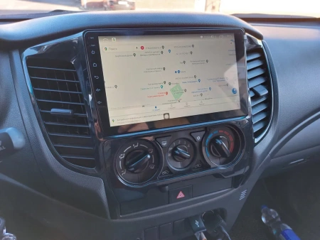 Штатная магнитола Canbox M-Line 7891-9339 для Mitsubishi L200 V 2015-2019 с кондиционером (глянец) на Android 10 (4G-SIM, 2/32, DSP, IPS) С крутилками