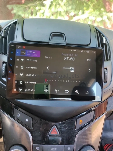 Штатная магнитола Chevrolet Cruze 2012-2016 (черная, матовая) Canbox M-Line 4544-9-240 на Android 10 (4G-SIM, 2/32, DSP, QLed)