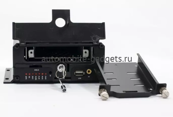 Четырёхканальный AHD видеорегистратор AVS320DVR с GPS