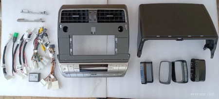 Штатная магнитола Toyota Land Cruiser Prado 150 2009+ 12,3 дюйма Carmedia KP-T1240FW-HP-HU123AD-8128 на Android 13 (4G-SIM, 8/128, DSP, QLed) AUDI Style