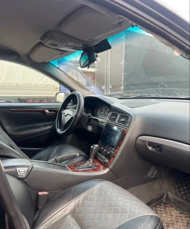 Штатная магнитола Canbox EVO 5811-9-1514 для Volvo S60, V70 2, XC70 2004-2007 на Android 14 (4G-SIM, 6/128, DSP, QLed, AI, 360)