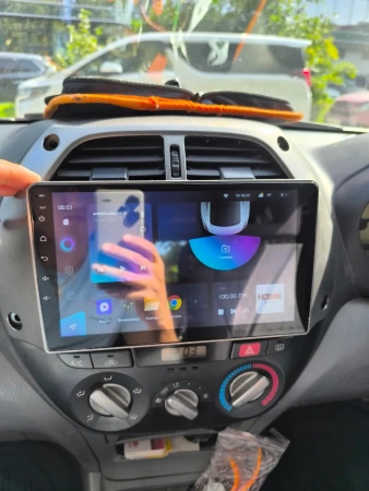 Штатная магнитола Canbox GT9-262 для Toyota RAV4 2 (XA20) 2000-2003 на Android 10 (IPS, DSP, CarPlay)