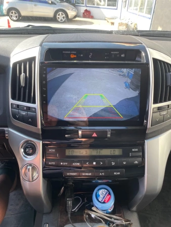 Штатное головное устройство Toyota Land Cruiser 200 2007-2015 (для авто без NAVI, черная матовая) Teyes CC3 4/32 10 дюймов RM-10-010-1 на Android 10 (4G-SIM, DSP, QLed)