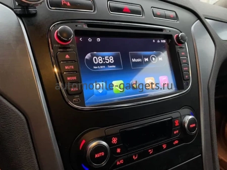 Магнитола в штатное место Ford Focus 2, C-MAX, Mondeo 4, S-MAX, Galaxy 2, Tourneo Connect (2006-2015) (черный) Carmedia KR-7005B-S10 на Android 10 (4G-SIM, 4/64, DSP)
