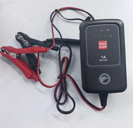 Автомобильное зарядное устройство BERKUT Specialist BC-01A