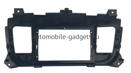 Штатная магнитола Canbox H-Line 7842-9296 для Peugeot Traveller, Expert 3 2016-2024 на Android 10 (4G-SIM, 4/32, DSP, QLed)