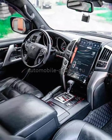 Carmedia ZF-1806L-GE ("Тесла-стиль") штатная магнитола для Toyota LC 200 (2007-2015) на Android 13 c 8GB, DSP, 4G