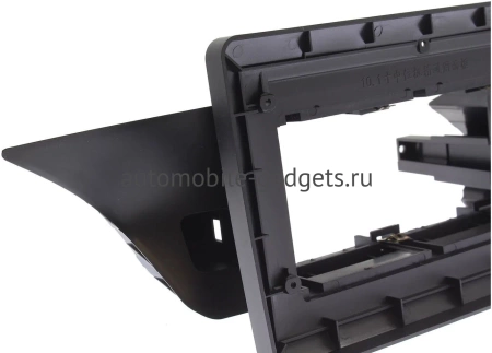 Штатное головное устройство Mercedes E-klasse (W212) 2009-2016 (седан) Teyes CC2L PLUS 1/16 10 дюймов RM-10-1378 на Android 8.1 (DSP, IPS, AHD)