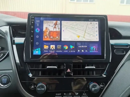 Штатная магнитола Canbox Logic-i3 5738-10-TK763 для Toyota Camry XV70 2020-2024 (левый руль) на Android 11 (4G-SIM, 6/128, DSP, 360, QLed)