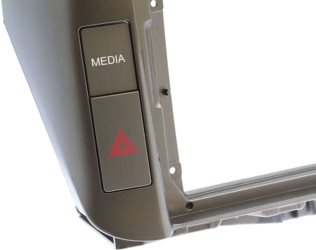 Штатная магнитола Canbox M-Line 4544-9005-1 для Toyota Land Cruiser Prado 150 2009-2013 (для авто с Navi и JBL Synthesis, цвет бронза) на Android 10 (4G-SIM, 2/32, DSP, QLed)