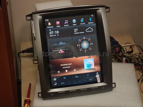 Carmedia ZF-1305-GE ("Тесла-стиль") штатная магнитола для Toyota LC 100, Lexus LX 470 2002-2009 (климат на цветном экране) на Android 13 c 8GB, DSP, 4G