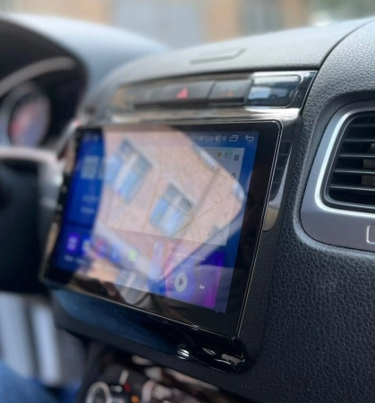 Штатная магнитола Canbox EVO 5810-9476 для Volkswagen Touareg 2 2010-2018 на Android 14 (4G-SIM, 4/64, DSP, QLed, AI, 360)