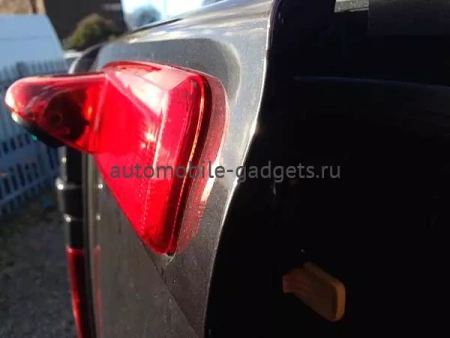 SWAT VDC-419 штатная камера заднего вида с ИК-подсветкой для Opel Vivaro (2014+), Renault Trafic (2014+) SWAT VDC-419 штатная камера заднего вида с ИК-подсветкой для Opel Vivaro (2014+), Renault Trafic (2014+)