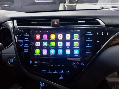 Carmedia SF-9695-OL-9009-Q-TS105 Штатная магнитола для Toyota Camry V70 2018-2021 на Android 14 c 6GB, DSP, 4G