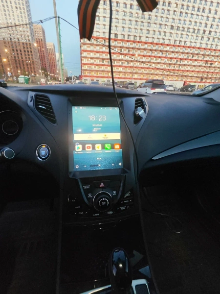 Штатное головное устройство Hyundai Grandeur 5, Azera 2 2011-2016 (черная) Canbox PRO-Line (Tesla style) 9.7 дюймов 8/256 7883-1312-105 на Android 13 (4G-SIM, DSP, QLed)