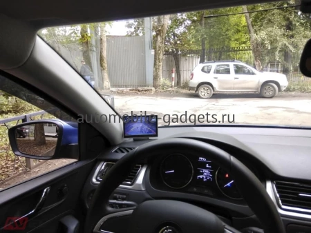 AVS0500BM Автомобильный монитор 5" для установки на приборную панель