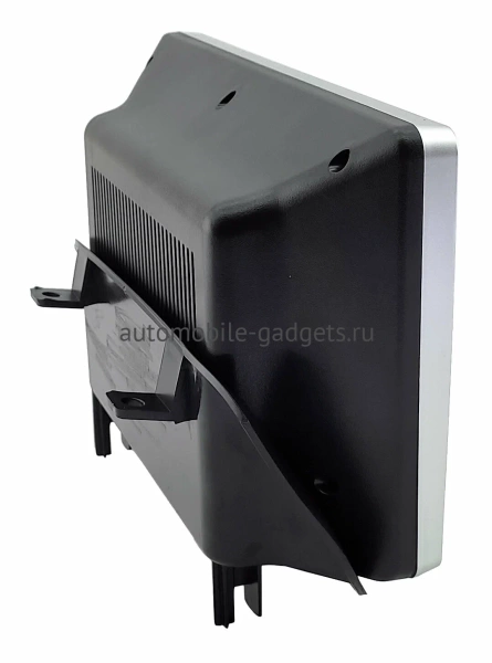 Chevrolet Onix 2 2019-2024 Canbox M-Line 4543-10-0069 на Android 10 (4G-SIM, 2/32, DSP, QLed)