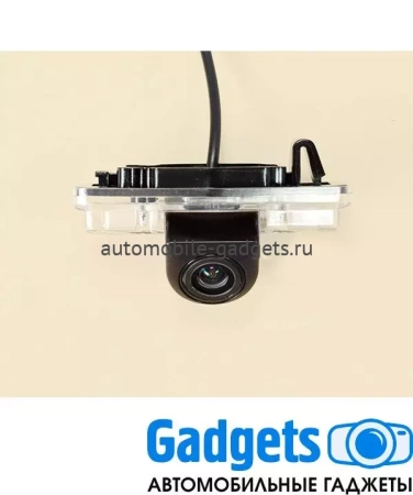 Штатная камера заднего вида для Honda Accord (2002-2012), Civic 4D VIII (2006-2012) Far-Car Winca №808 Штатная камера заднего вида для Honda Accord (2002-2012), Civic 4D VIII (2006-2012) Far-Car Winca №808