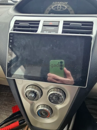 Штатная магнитола Toyota Belta, Vios, Yaris sedan 2005-2012 (серебряная) Canbox Logic-i3 5737-9-1656 на Android 11 (4G-SIM, 6/128, DSP, 360, QLed)