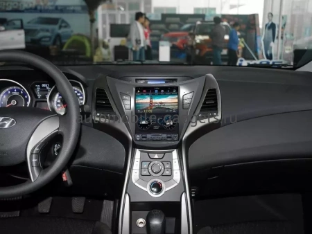 Carmedia ZF-1037 ("Тесла-стиль") штатная магнитола для Hyundai Elantra MD 2013-2016 на Android 7.1 c 2GB оперативной памяти