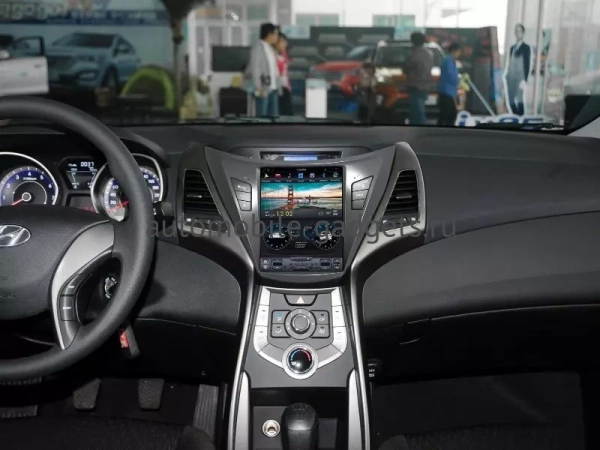 Carmedia ZF-1037 ("Тесла-стиль") штатная магнитола для Hyundai Elantra MD 2013-2016 на Android 7.1 c 2GB оперативной памяти