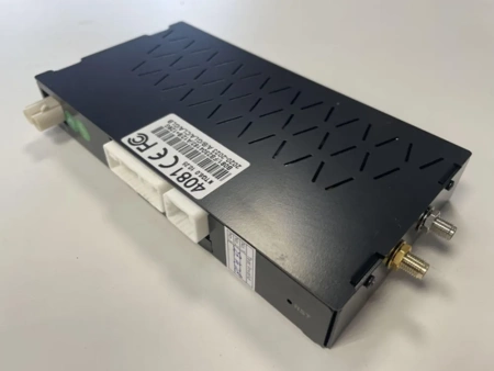 Radiola RDL-4081 Навигационный блок для Mercedes-Benz A/B/GLA/CLA/GLB/V 2019+ NTG 6.0 на Android 12, 8Гб-128Гб, SIM-слот, CarPlay